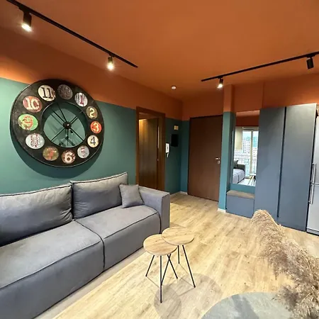 Apartment Modern Cozy Spacious