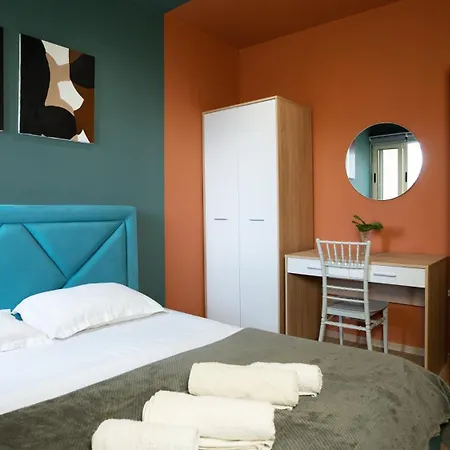 Modern Cozy Spacious Apartment